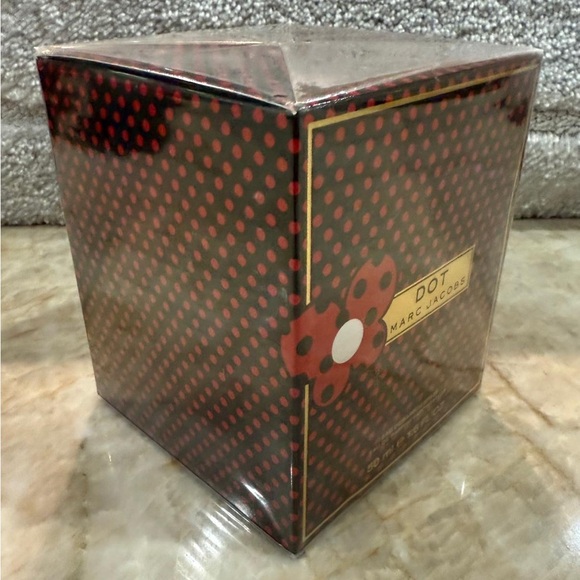 DOT by a Marc Jacobs Eau de Parfum 1.6 Fl oz / 50 ml. NEW SEALED - Picture 8 of 10